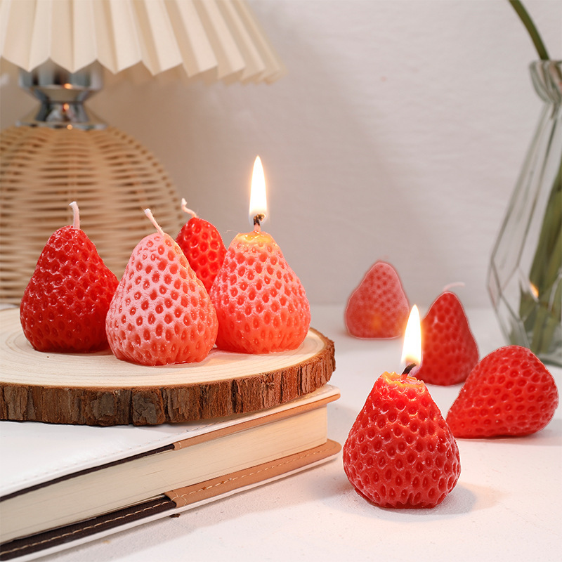 Wholesale Home Decoration Cute Shape Strawberry Silicon Scented Candle