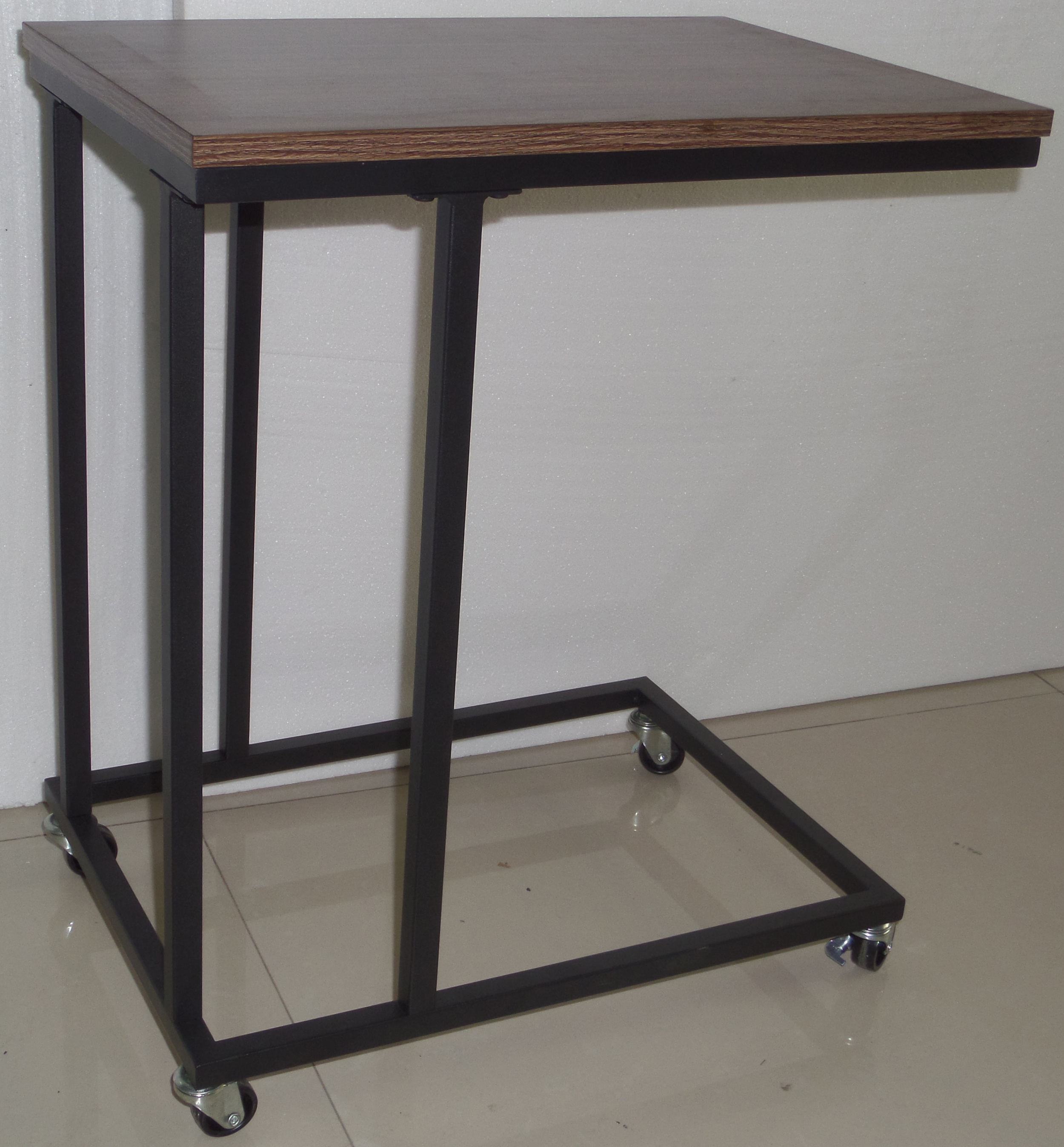 Mobile metal frame living room sofa couch side table with casters