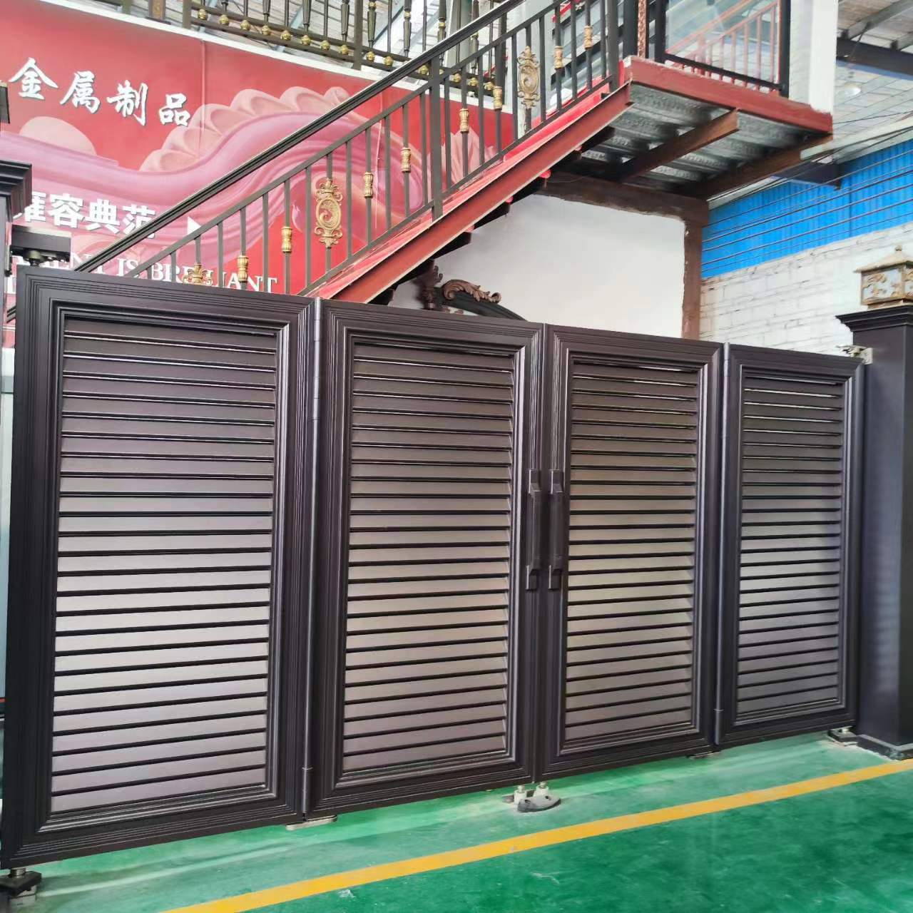 Professional Manufacturer Customized Electric Bi Folding Gate Aluminum Swing Bi Folding Gate