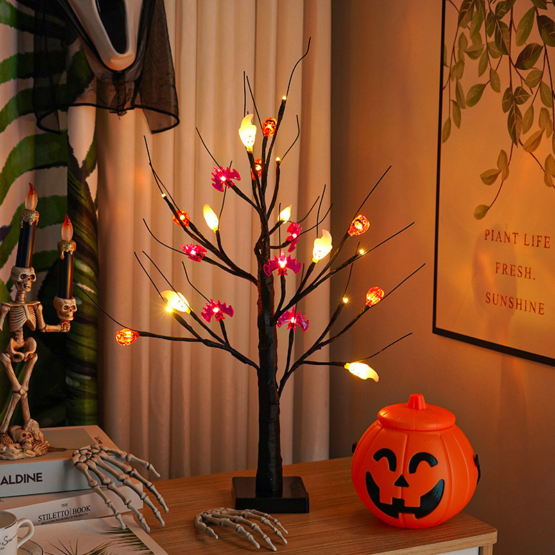 Halloween LED Tree Light Decoration USB Battery Operated Pumpkin Ghost and Bat Simulation for Festive Festival Lighting