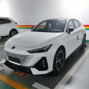 CHANGAN 2022 Hybrid Electric-Petrol Car CHANGAN UNI-V Compact Crossover SUV UNI-V Left Drive Luxury Smart Car UNI-V