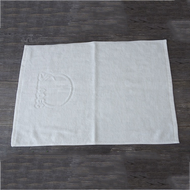 Professional custom white towel 100% pakistan cotton plain hand towels with jacquard logo for hotel