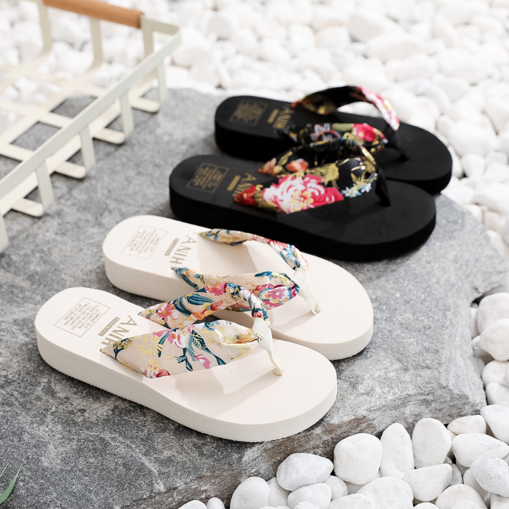 2023 New Summer Fashion Ladies Platform Beach Flip Flops Wedge Slippers for Women PVC PU Rubber Women's Summer Flat Shoes 1pcs