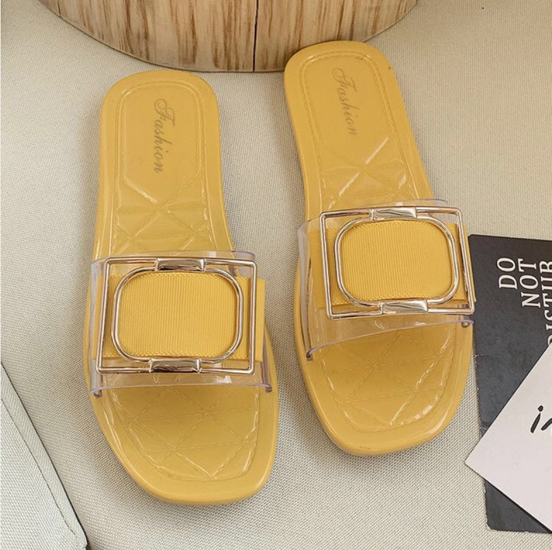 The New 2024 Square Buckle Slippers Outdoor Vacation Flat Shoes Soft Sole Flip Flops Beach Slippers Sandals For Women And Ladies