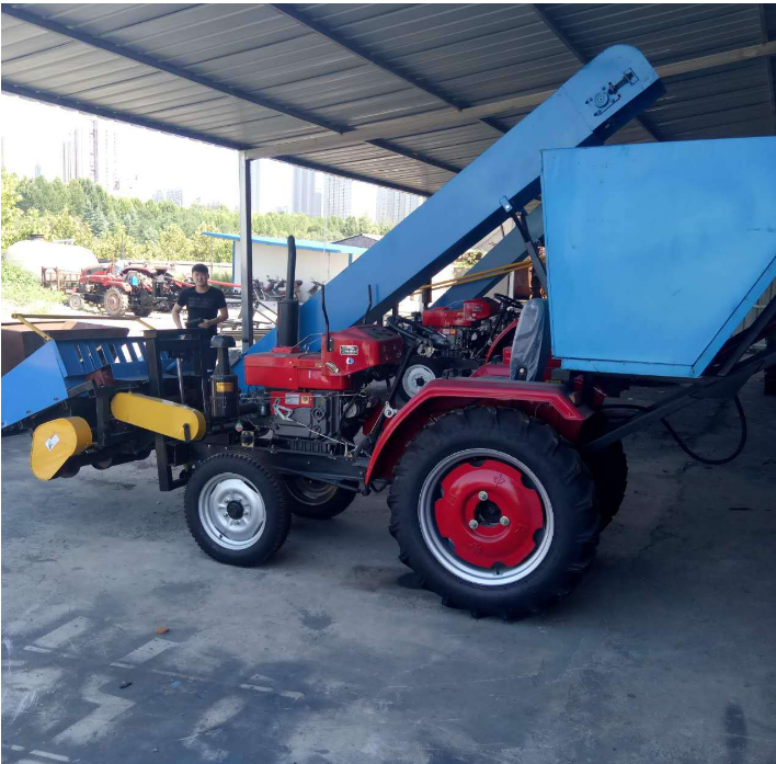 Self-propelled napier grass cutter corn silage forage harvester