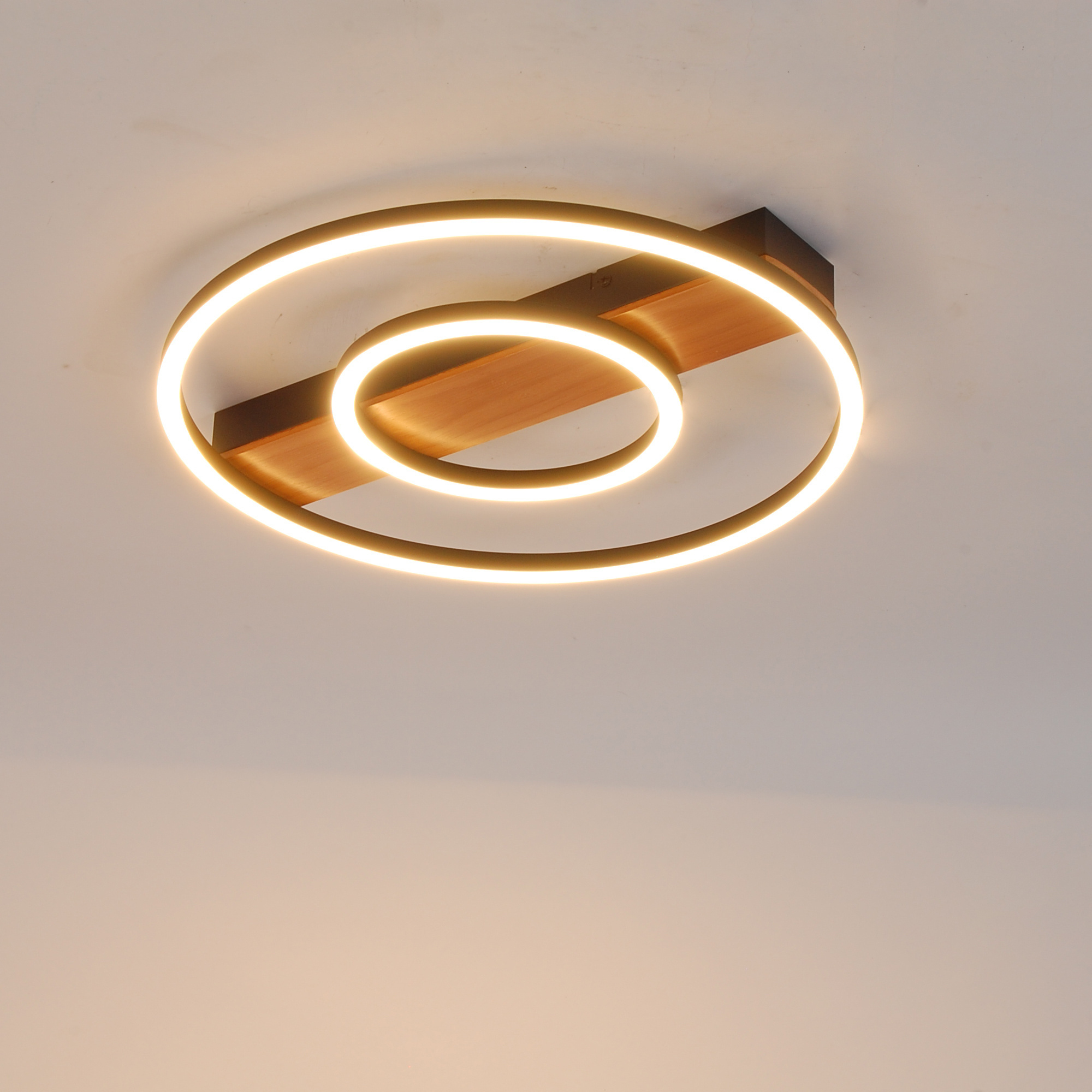 LED Home Light Wood Lamp Design 36W Ceiling Base