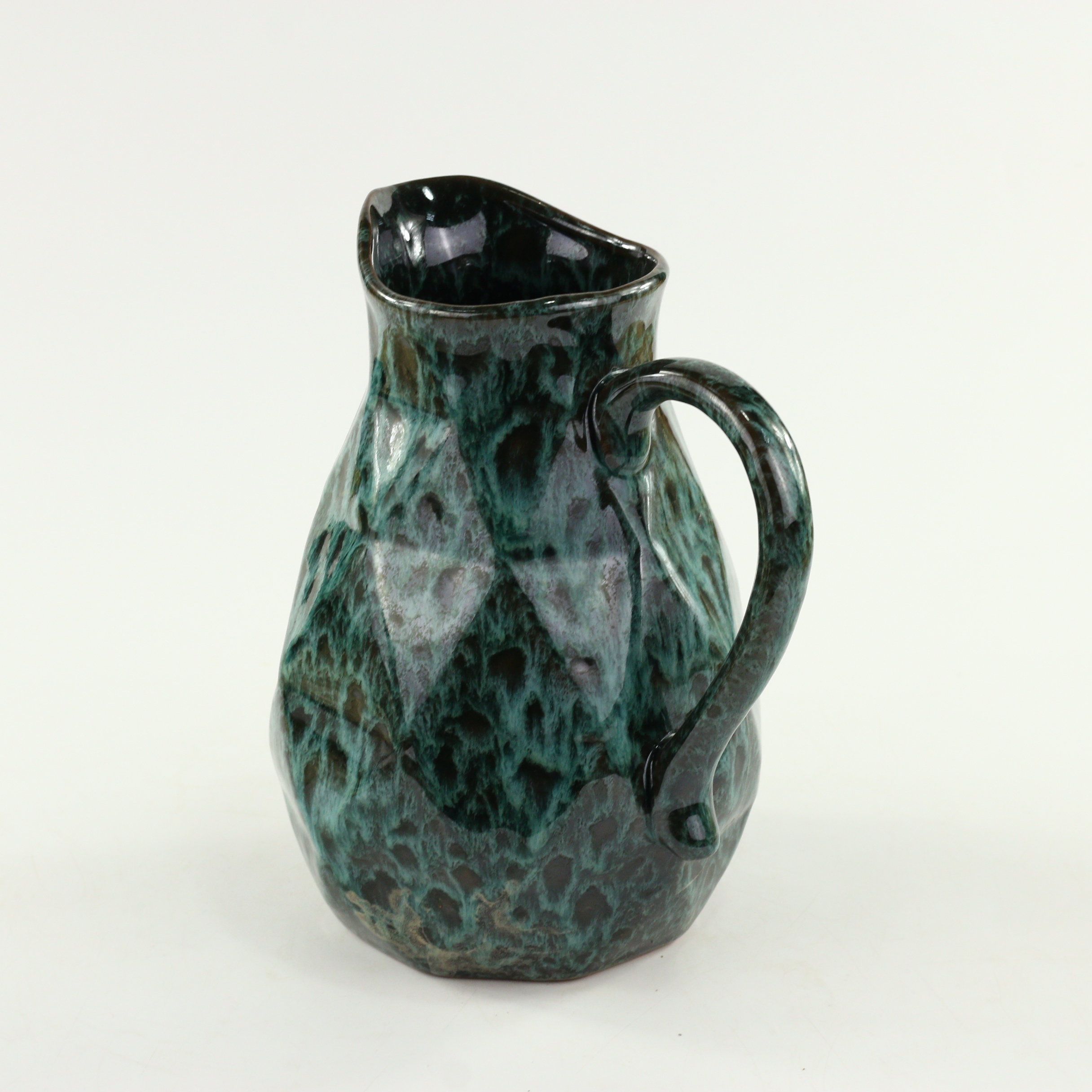 Ceramic Tableware Emerald Pitcher Porcelain Reactive Glaze Water Jug Terracotta Water Jug Clay Pitcher