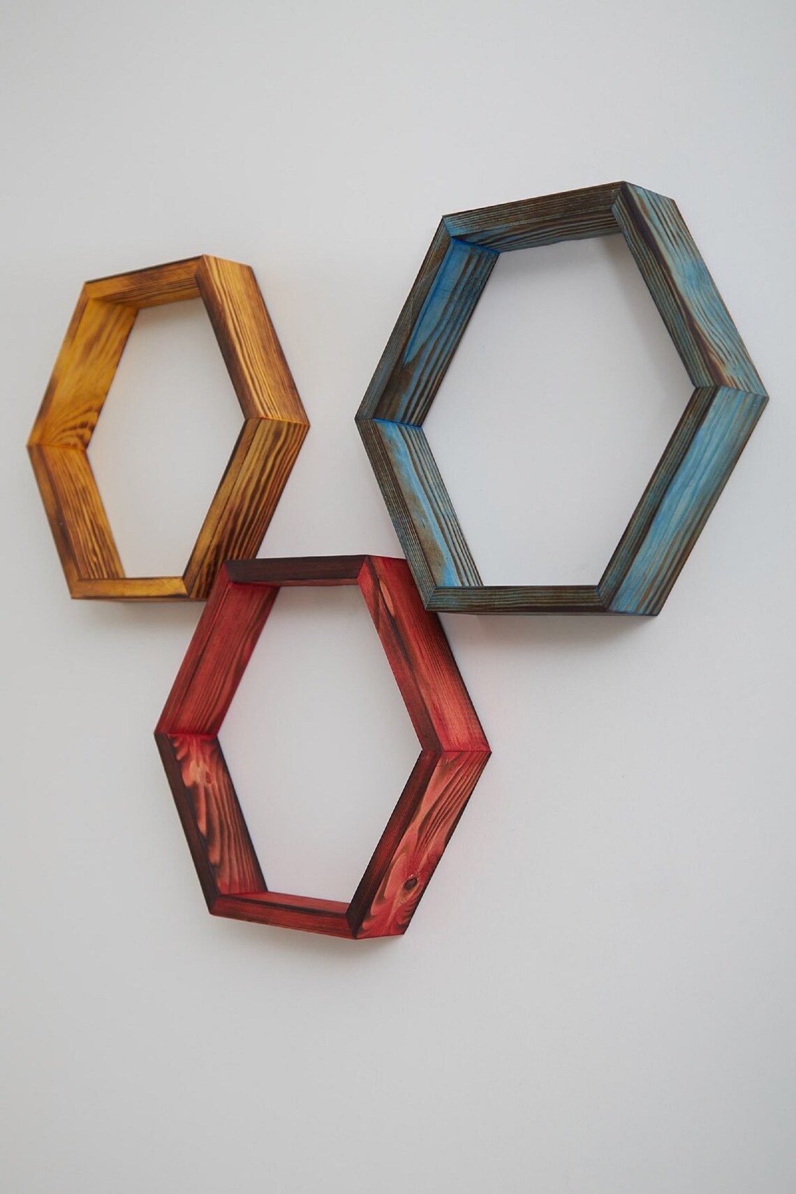 New hexagon wooden wall shelf wall mounted storage shelves for home hotels living room kitchen bathroom home decor accessories