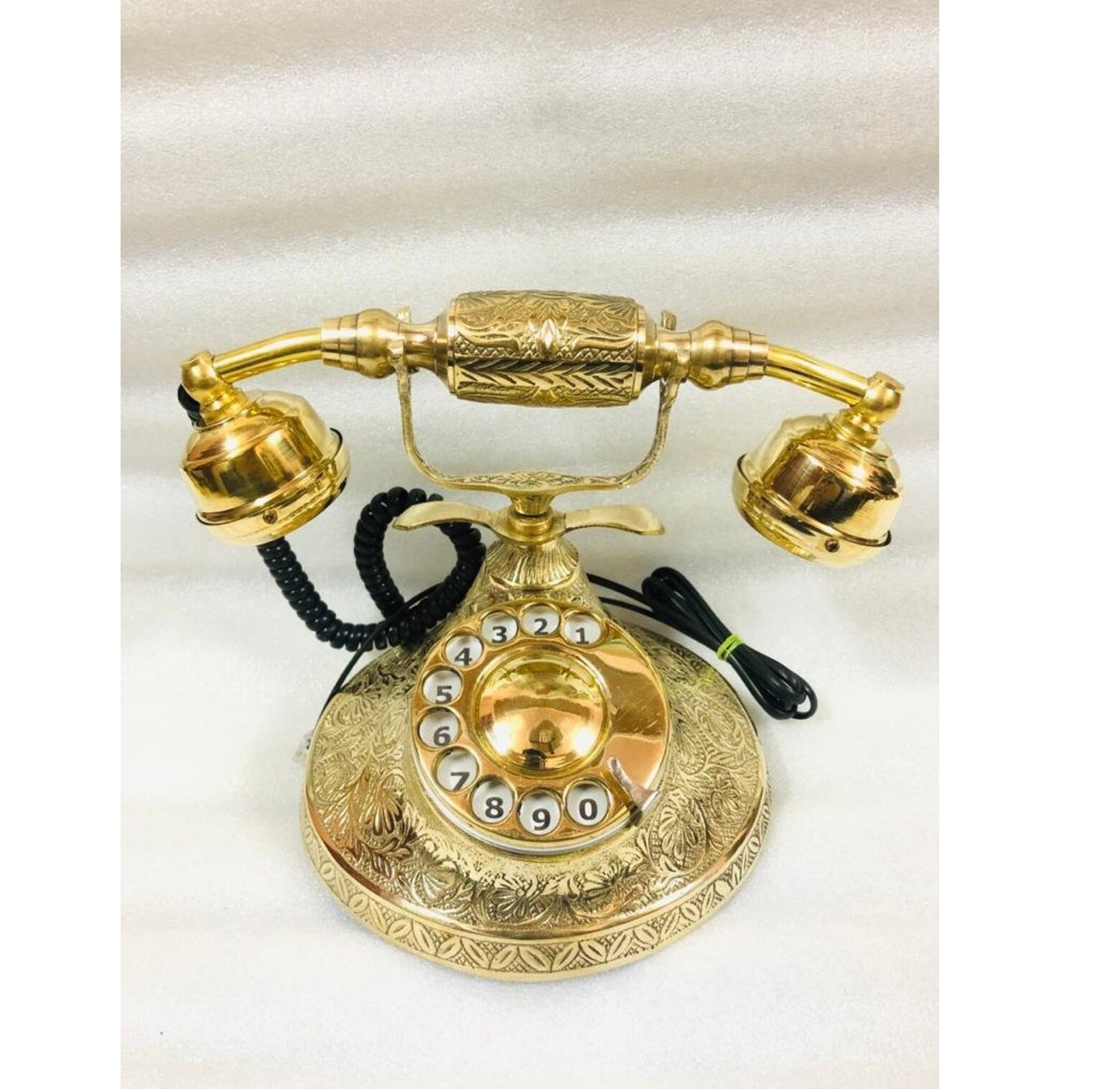 High quality brass telephone hot selling for office home decor living room antique interior dial phone retro tabletop decoration