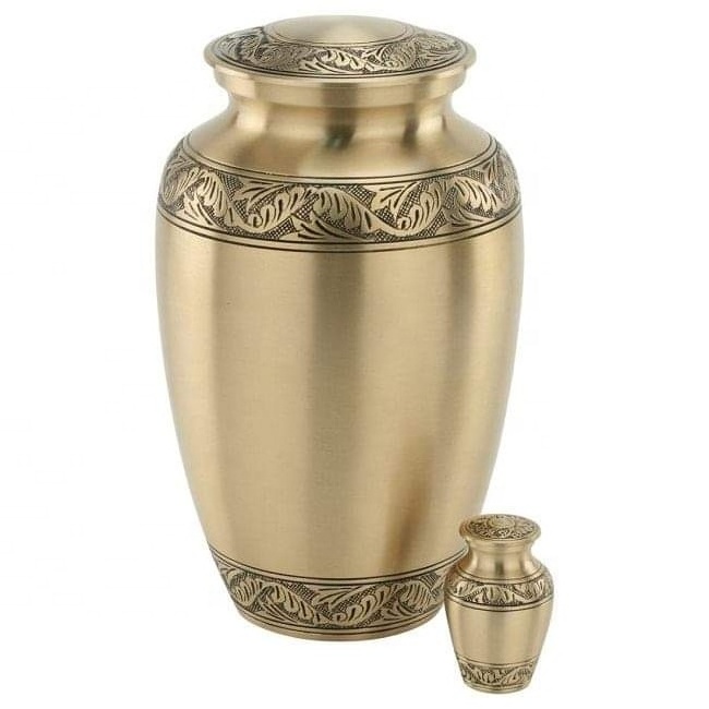 Wholesale Supplier Brass Urn For Ashes Nickel New Design High Quality Embossed Urn For Ashes Bulk Quantity Pot Made in India