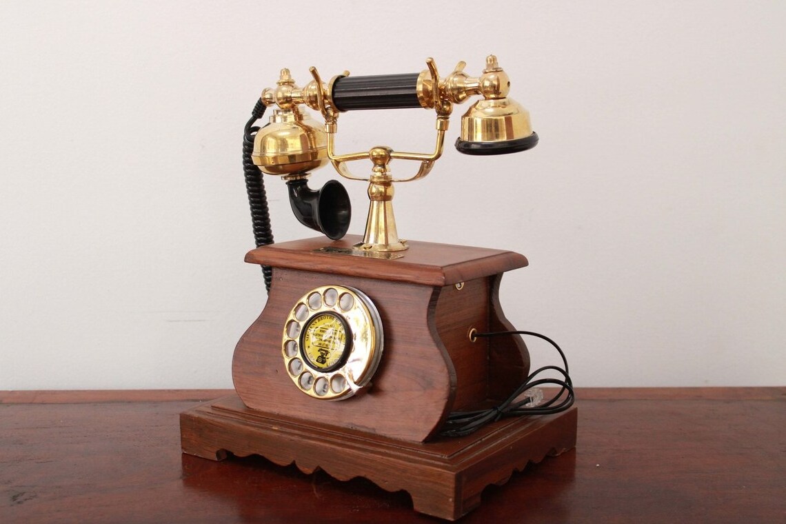 Brass and wood rotary dial telephone for office home decor living room antique interior dial phone retro tabletop decoration