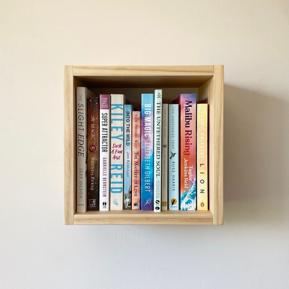 Book cube wooden wall shelf wall mounted storage shelves for home hotels living room kitchen bathroom home decor accessories