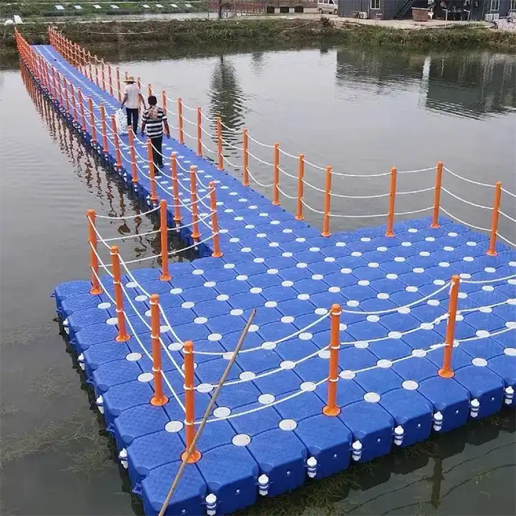 Easy Installation Plastic Modular Floating Pontoon Dock Cubes Hdpe Bridge Block Wholesale