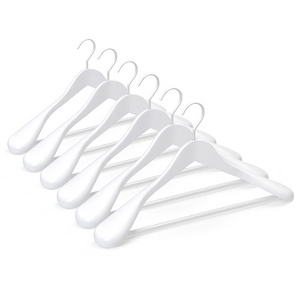 In Stock Hot Sale Extra-Wide Shoulder White Wooden Suits Hangers Clothing Rack