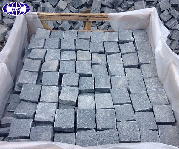 Natural stone dark grey G654 granite paving block design