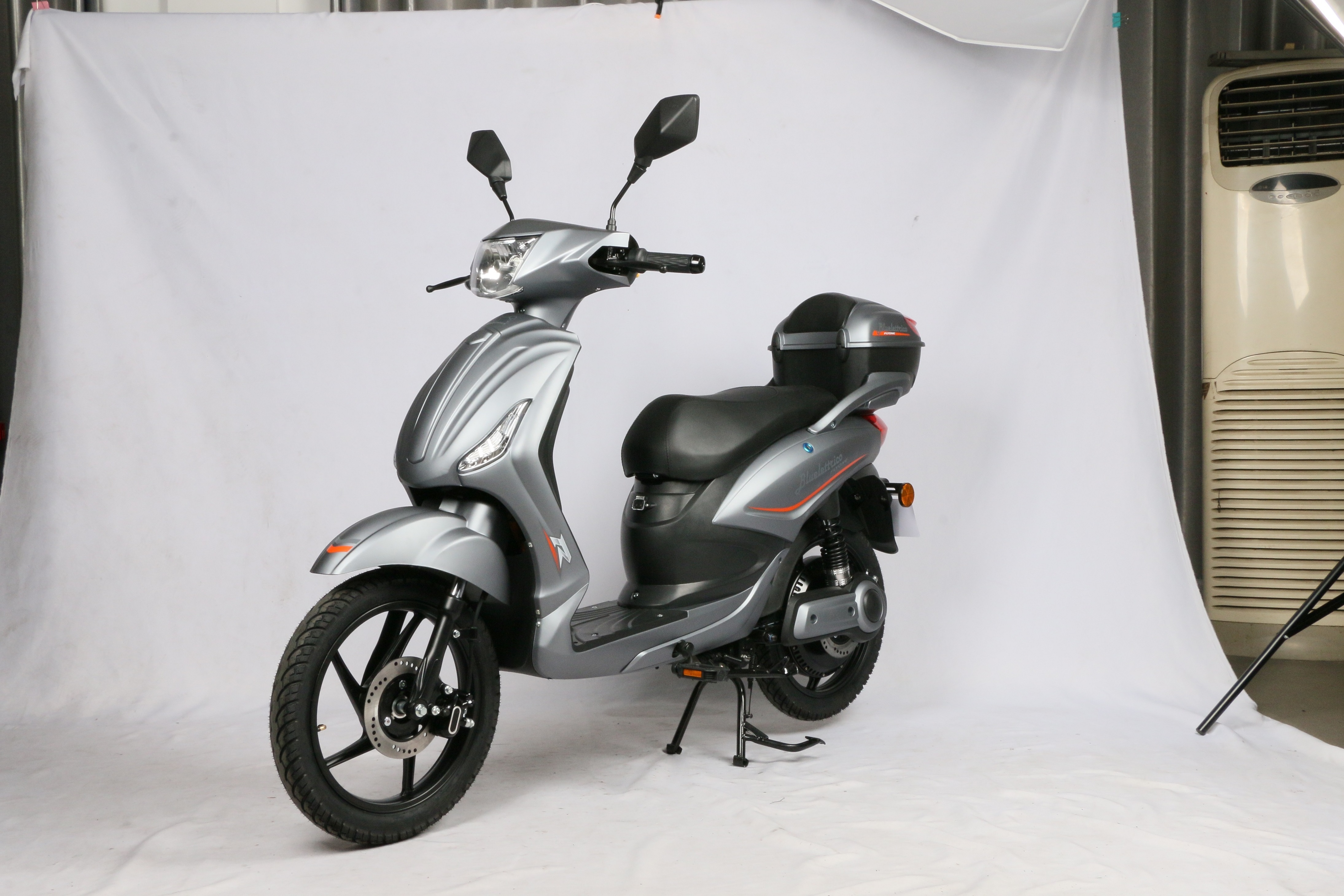 2023 Best Selling Pedal Assisted Electric Moped 48V/60V 13Ah-30Ah pedal assist scooter 250W-1000W adult electric scooter