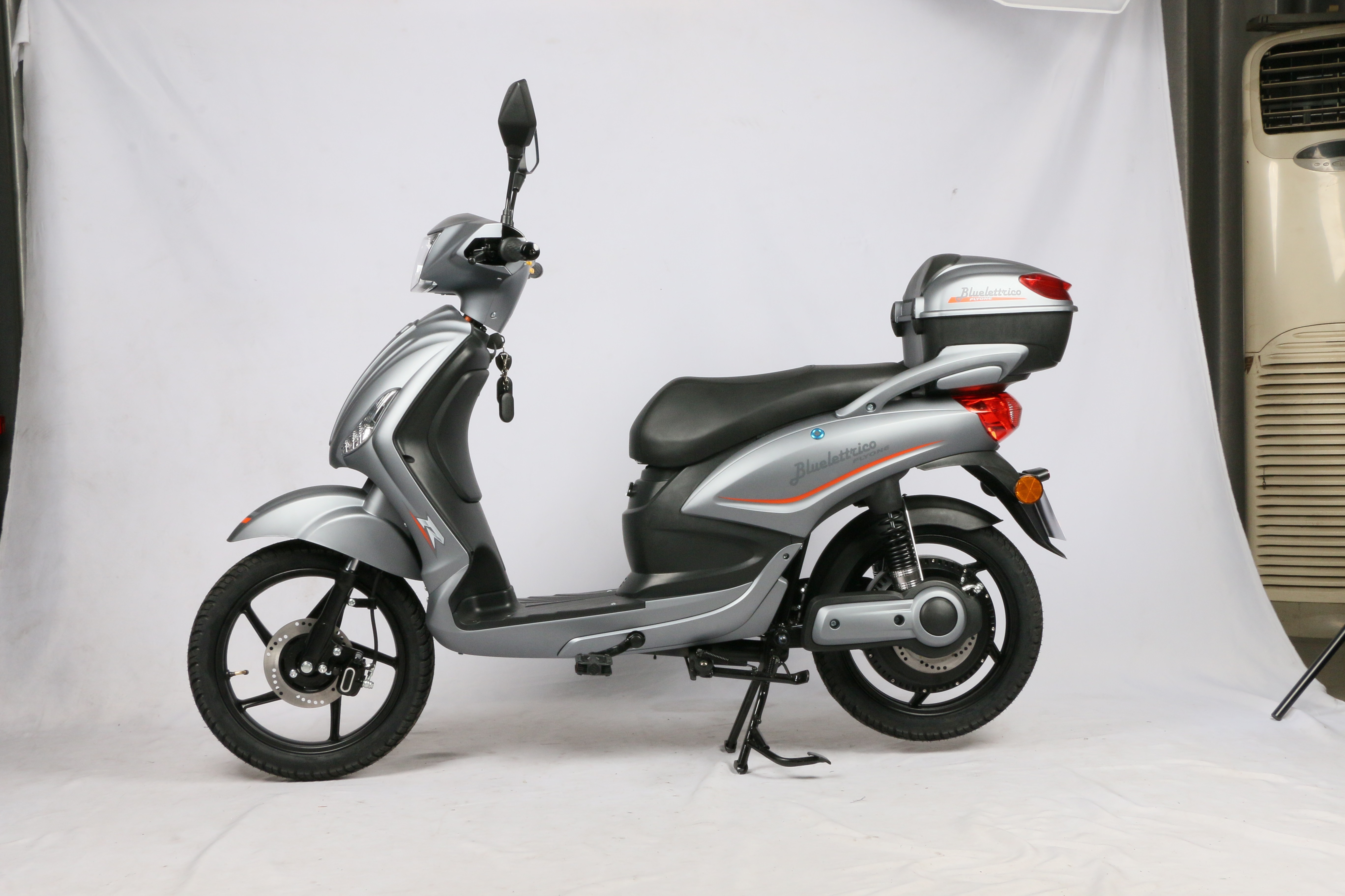 2023 Best Selling Pedal Assisted Electric Moped 48V/60V 13Ah-30Ah pedal assist scooter 250W-1000W adult electric scooter