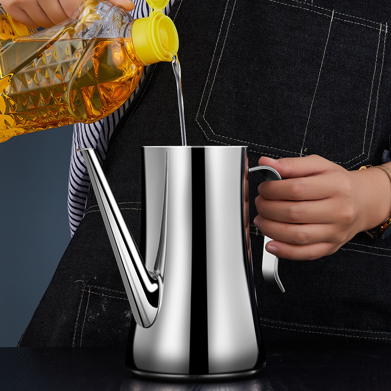 1.3L Stainless Steel 304 Kitchen Accessories Olive Oil Bottle Vinegar Dispenser Sauce Seasoning Batcher Can Pots Oil Container