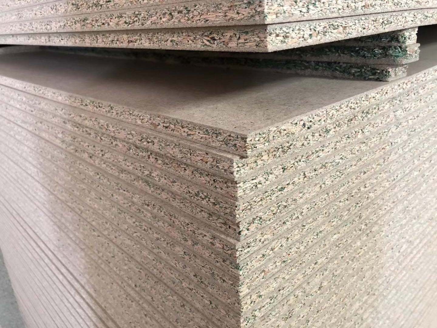 1220*2440 2mm-25mm melamine faced  Particleboard /chipboard /Moisture-proof particle board