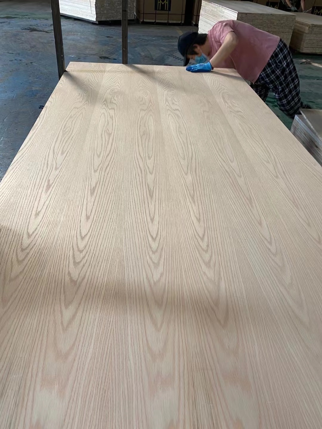 Wholesale Red Oak Plywood sheet 4x8 ft  3mm oak plywood colorful veneer melamine laminated plywood