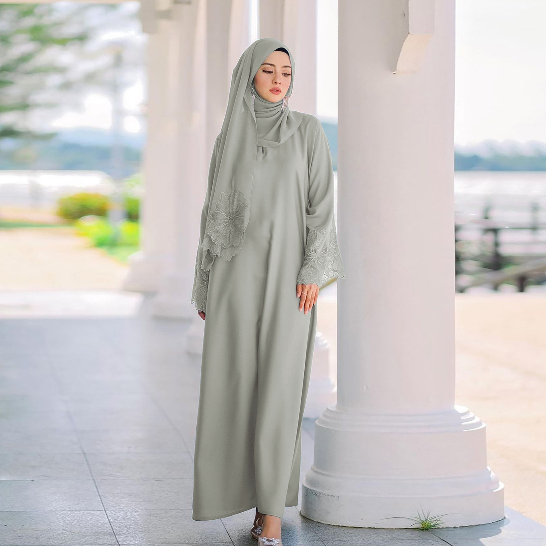 Middle Eastern Women's dress Muslim women's abaya Malay Indonesian dress with hijab