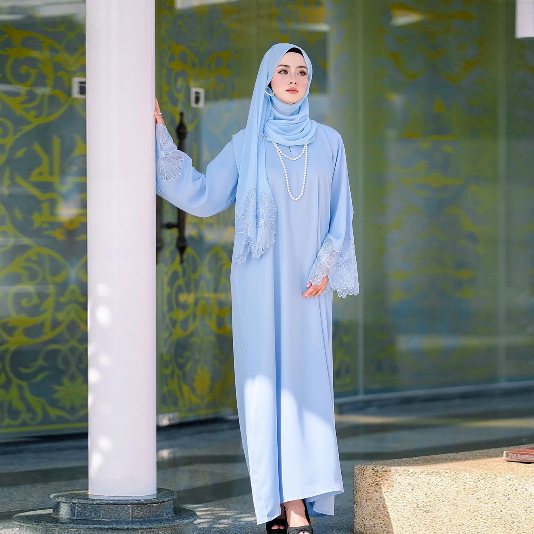 Middle Eastern Women's dress Muslim women's abaya Malay Indonesian dress with hijab