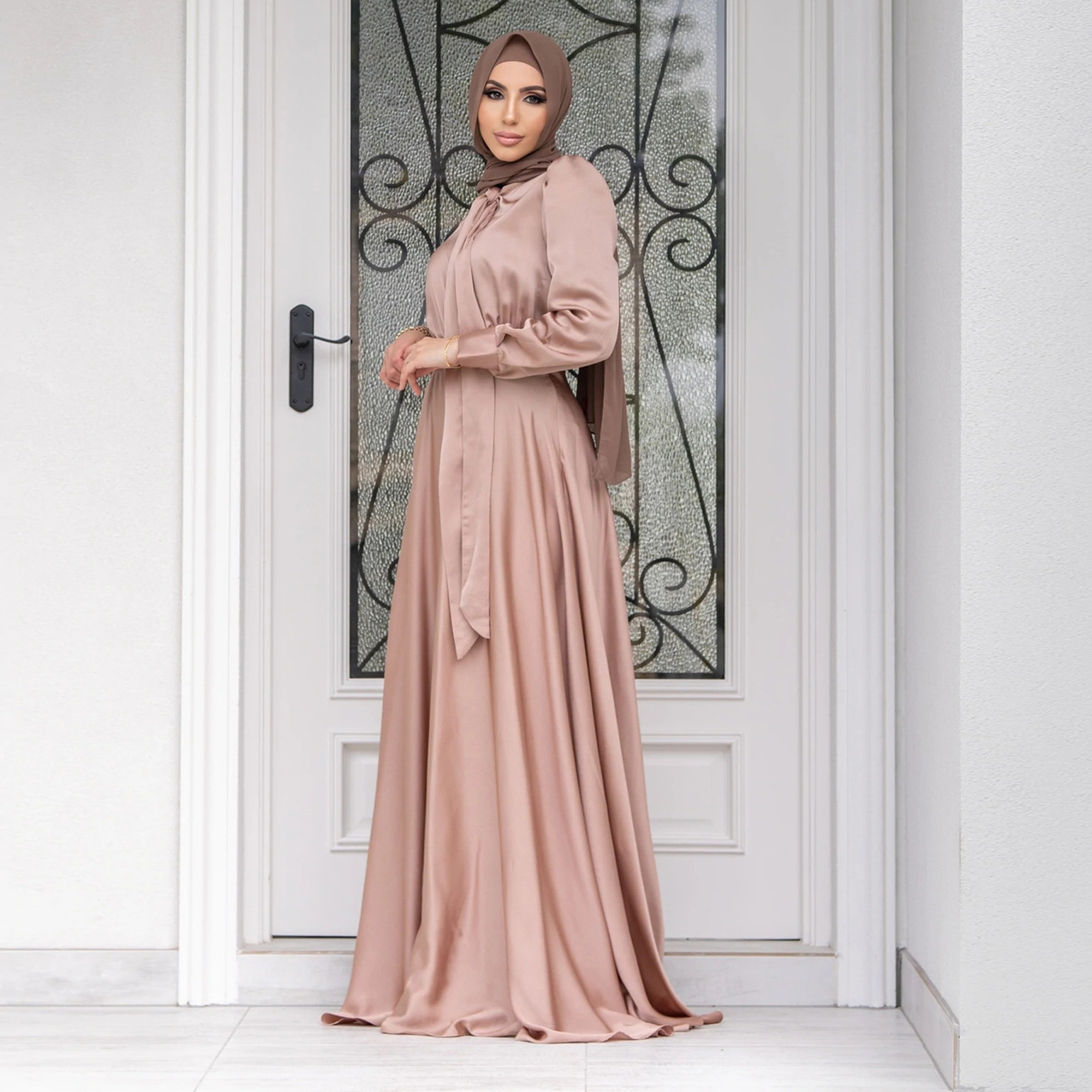 Summer New Turkish women's waist silk satin dress Islamic Arabic soft long sleeve rope skirt Muslim abaya