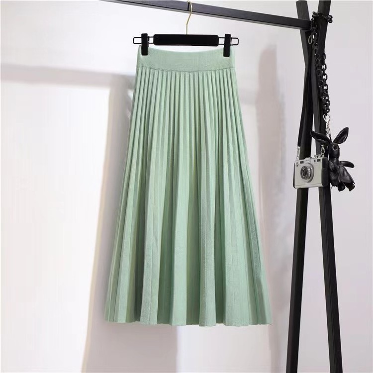 2023 Autumn and winter high waist knitted skirt women's mid-length wool A-line swing preppy pleated skirt thickened style