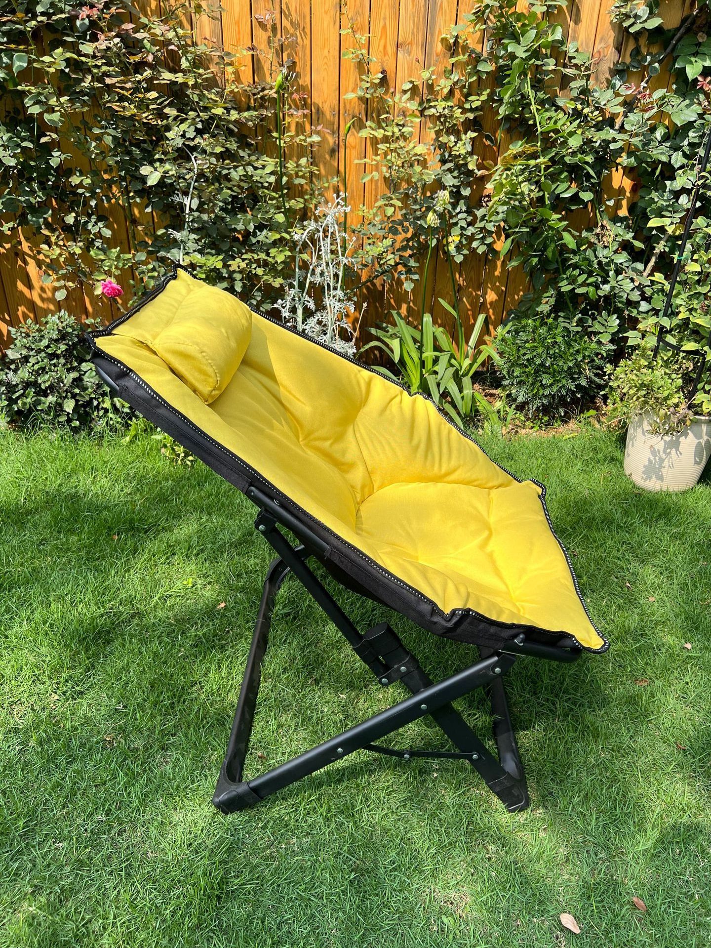 Outdoor lounge beach chair Hexagonal chair Iron pipe camping folding chair