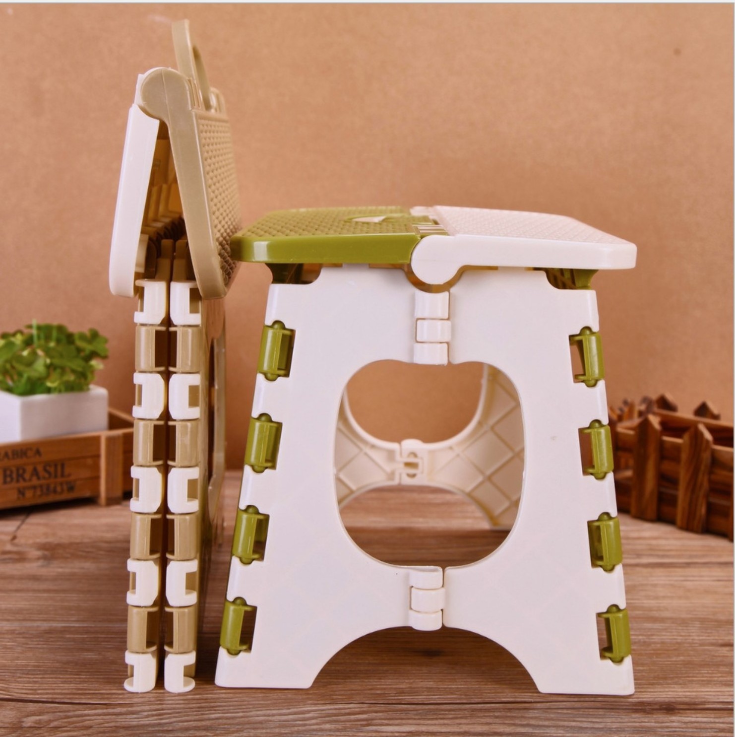 Household plastic foldable stool Outdoor portable small stool Mazar children adult thickened small bench