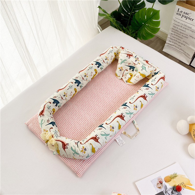 Cotton portable baby lounger can be disassembled and washed newborn baby sleeping foldable bionic bed