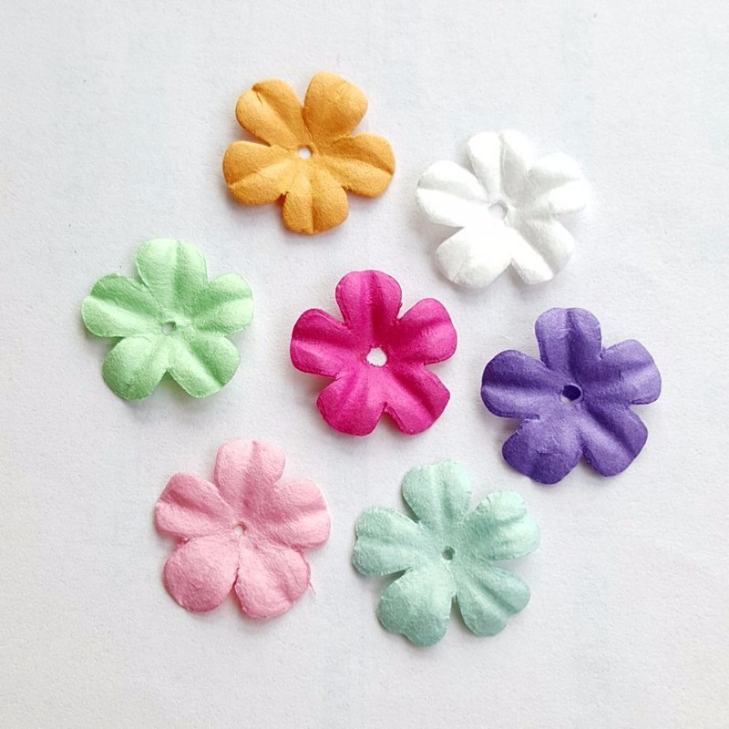 Wholesale Custom Cheap 1.7cm Scrapbooking Small mini Paper petals Flowers