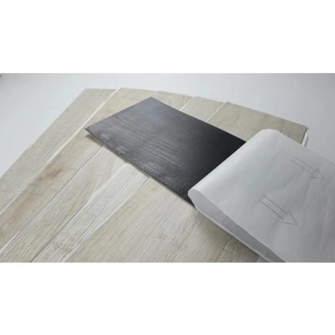 Factory price Peel and stick Luxury Vinyl flooring Waterproof Self adhesive for Apartment Decoration