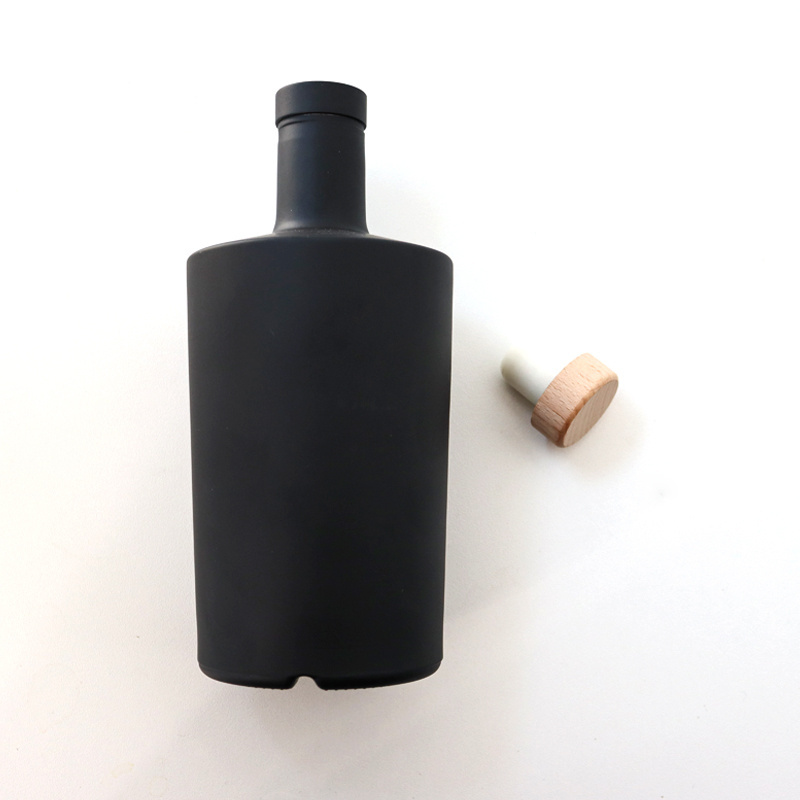 Matte Black glass Bottle For Liquor  Vodka Spirit Bottle  empty Flint Glass Liquor Wine Whisky Tequila Bottle With Sealed Cork