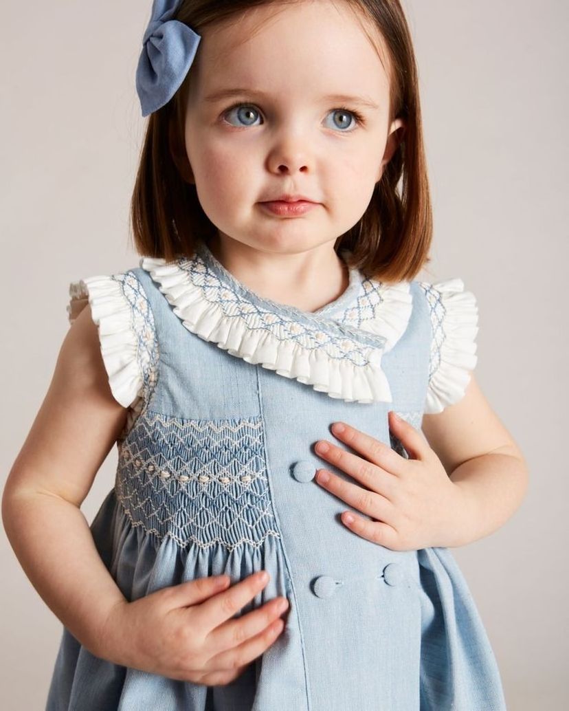 Wholesale Kids Costumes Summer Casual Ruffle Sleeve Denim Hand Made Smock Dress Baby Girl Clothes Smocked Girls Dresses