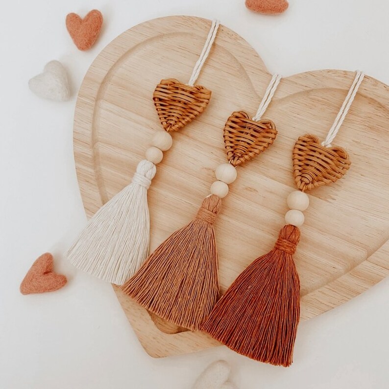 New Design Heart Rattan Car Essential Oil Diffuser Charm Macrame Tassel Car Hanging Accessories Boho Wall Home Decor