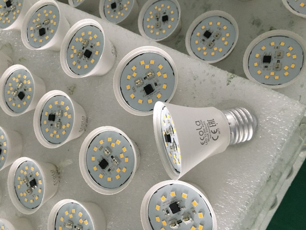 Free sample A19 E27 B22 7W 9W 12W A60 A65 led bulb lights LED bulbs