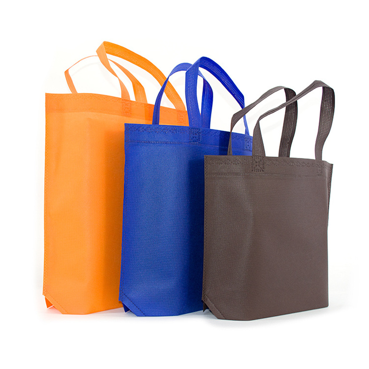 Factory Price from Vietnam Trending Hot Products Cheap Portable Custom Eco-friendly D Cut Non Woven Tote Bags Shopping Accept Customized Logo Printing