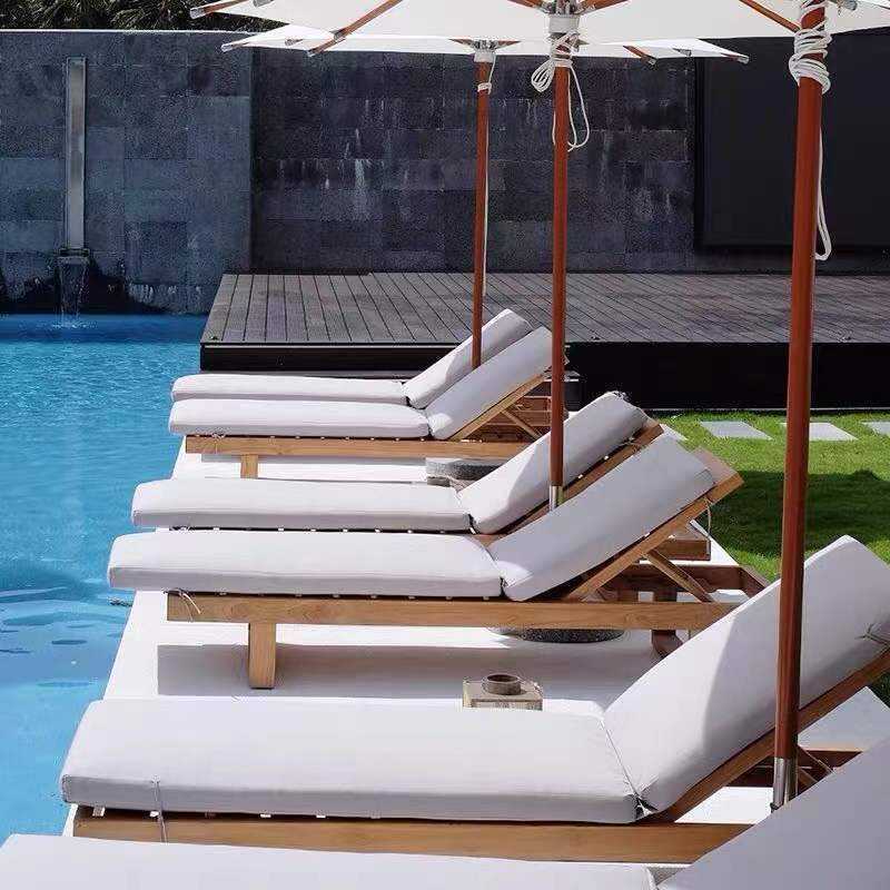 Outdoor Sun Bed Rattan and Wood Lounger for Beach Garden Hotel Poolside Villa Furniture