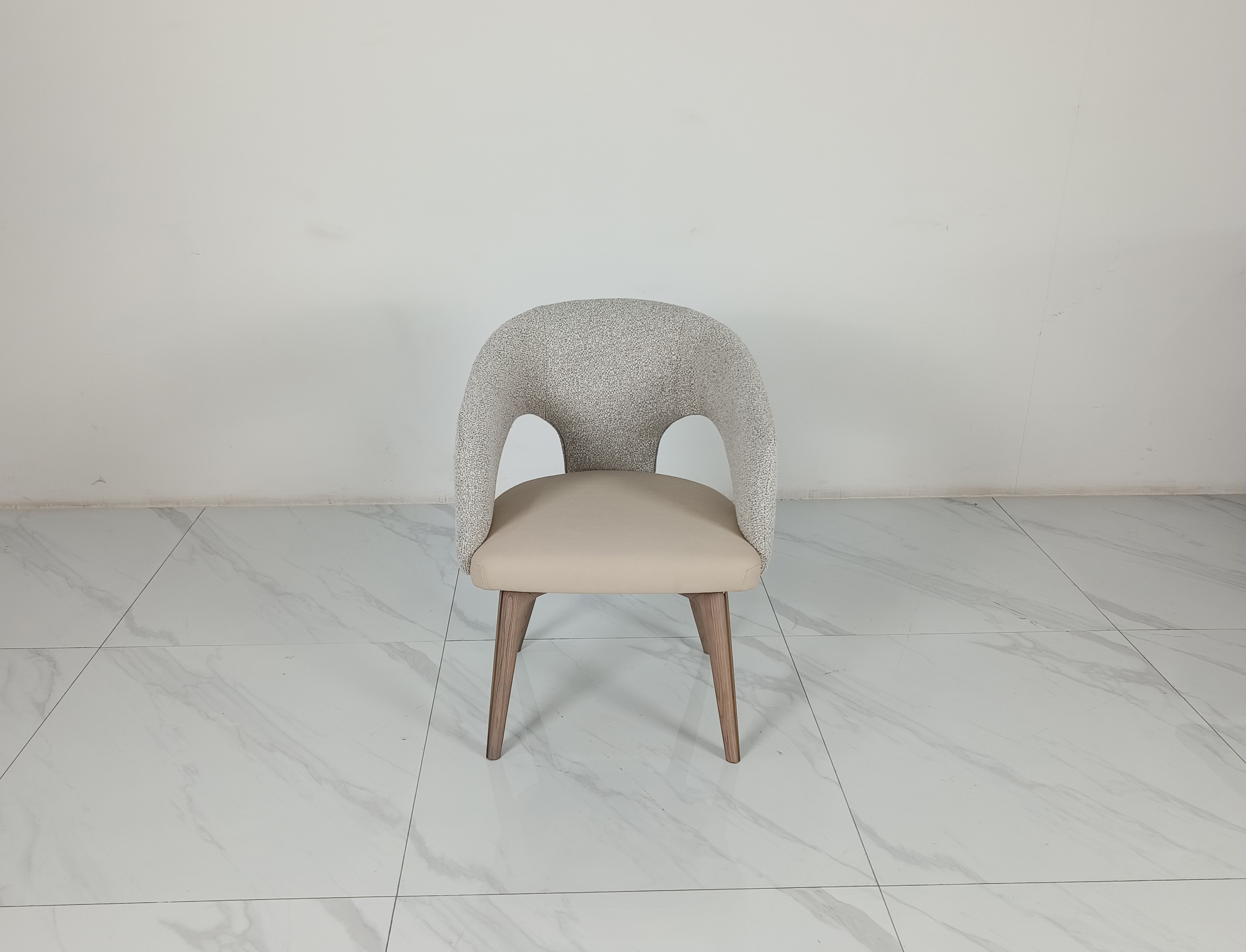 Nordic Modern Linen PU Leather Wooden Beige Dining Chair With Arms