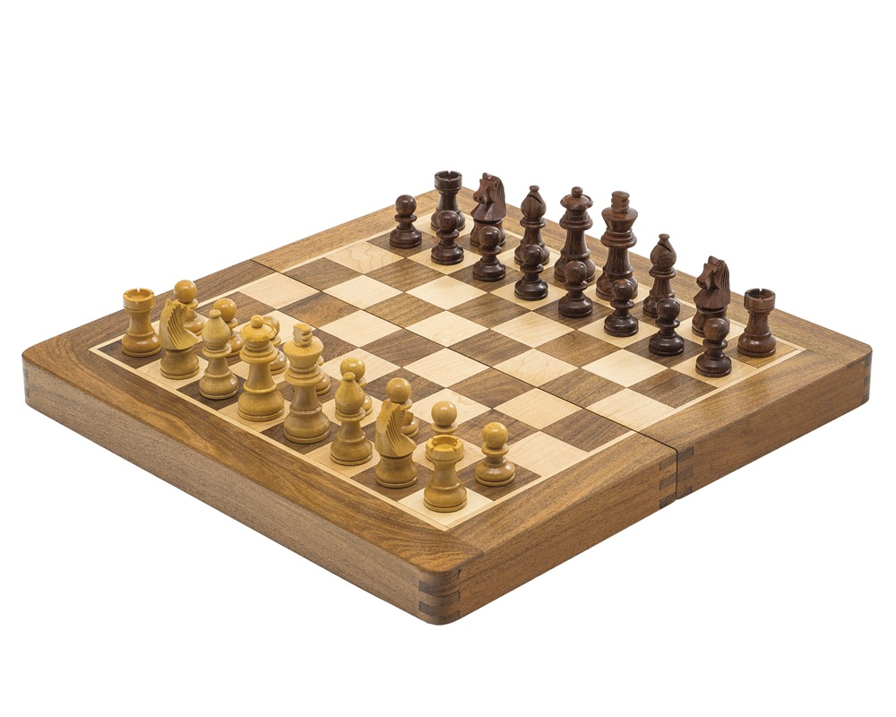 Top Quality Magnetic Wooden Foldable Chess Board Game Set for Kids and Adults Players with Extra Queens and Kings Chess Pieces