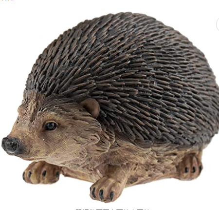 Resin lovely hedgehog garden statue