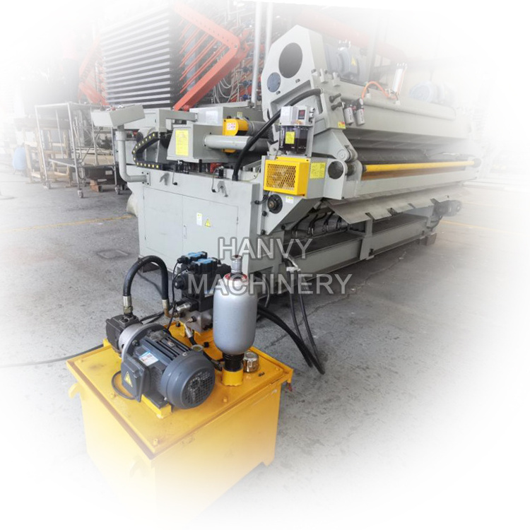 Hanvy Plywood Machine 9ft Veneer Peeling Machine For Spindleless Veneer Peeling Line