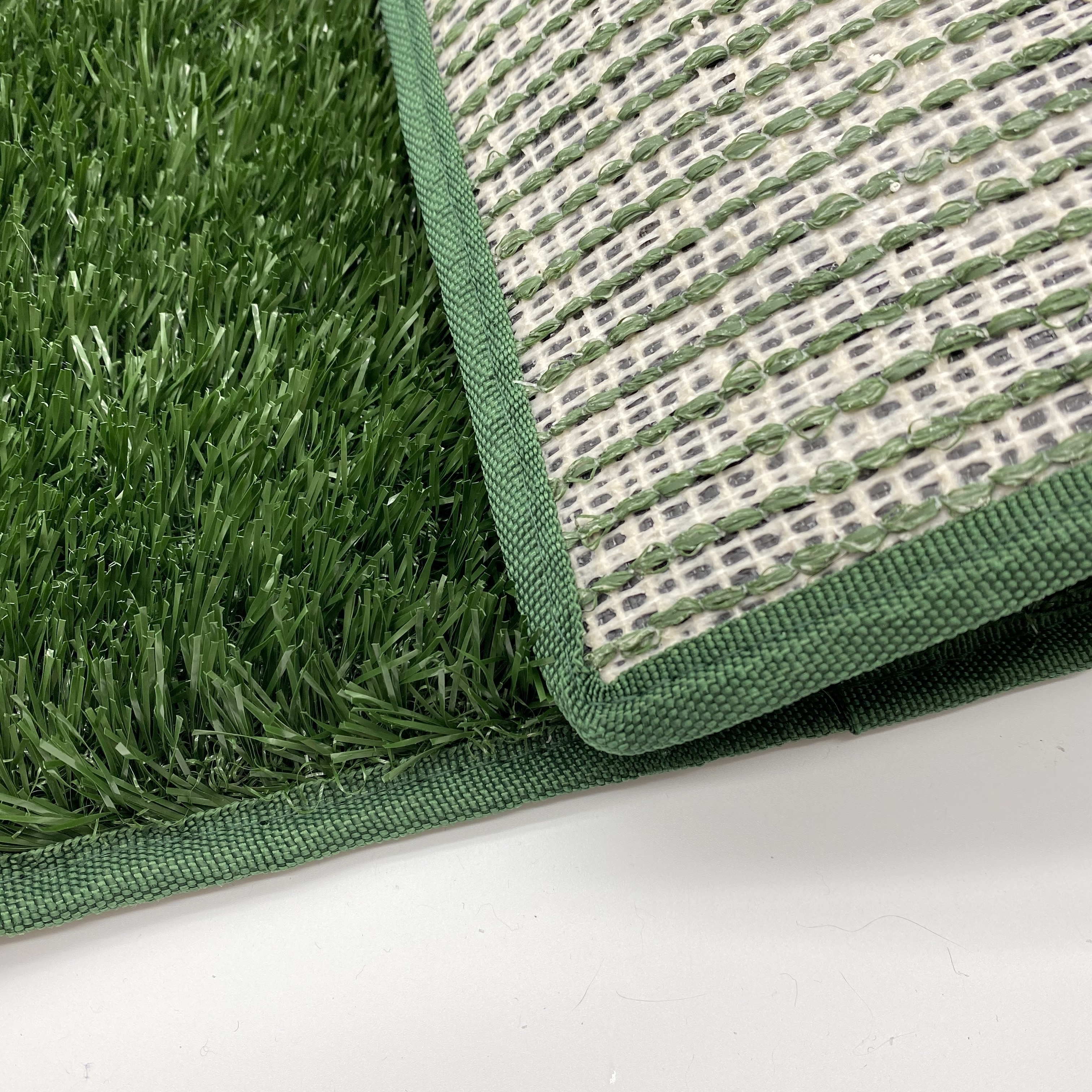 Hanwei artificial grass puppy pee pad for dogs rug turf for dogs indoor outdoor chinese dogs pets artificial turf grass kids