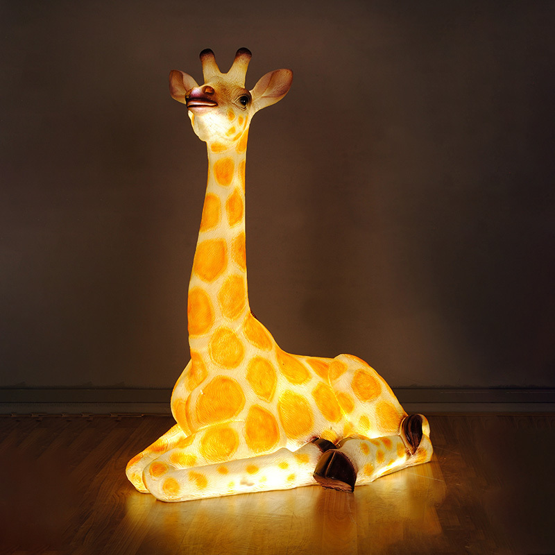 Christmas Theme Adventure Park Decorations Large Resin Animal Giraffe Statues Motif Lights