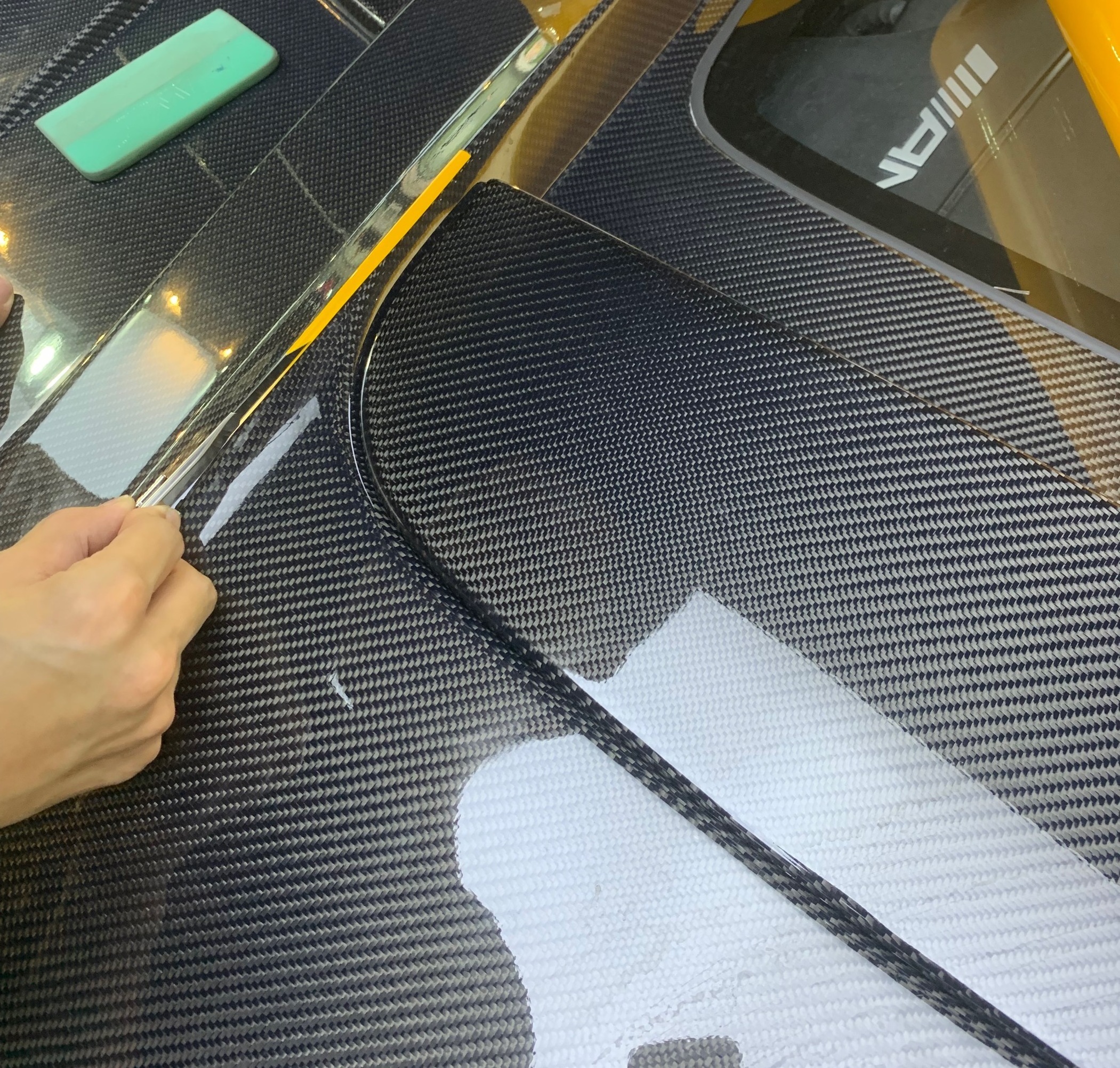 1.52*18 M Ceramic Carbon Fiber Wrapping High Glossy Black Exterior Decoration Carbon Fiber Vinyl Film