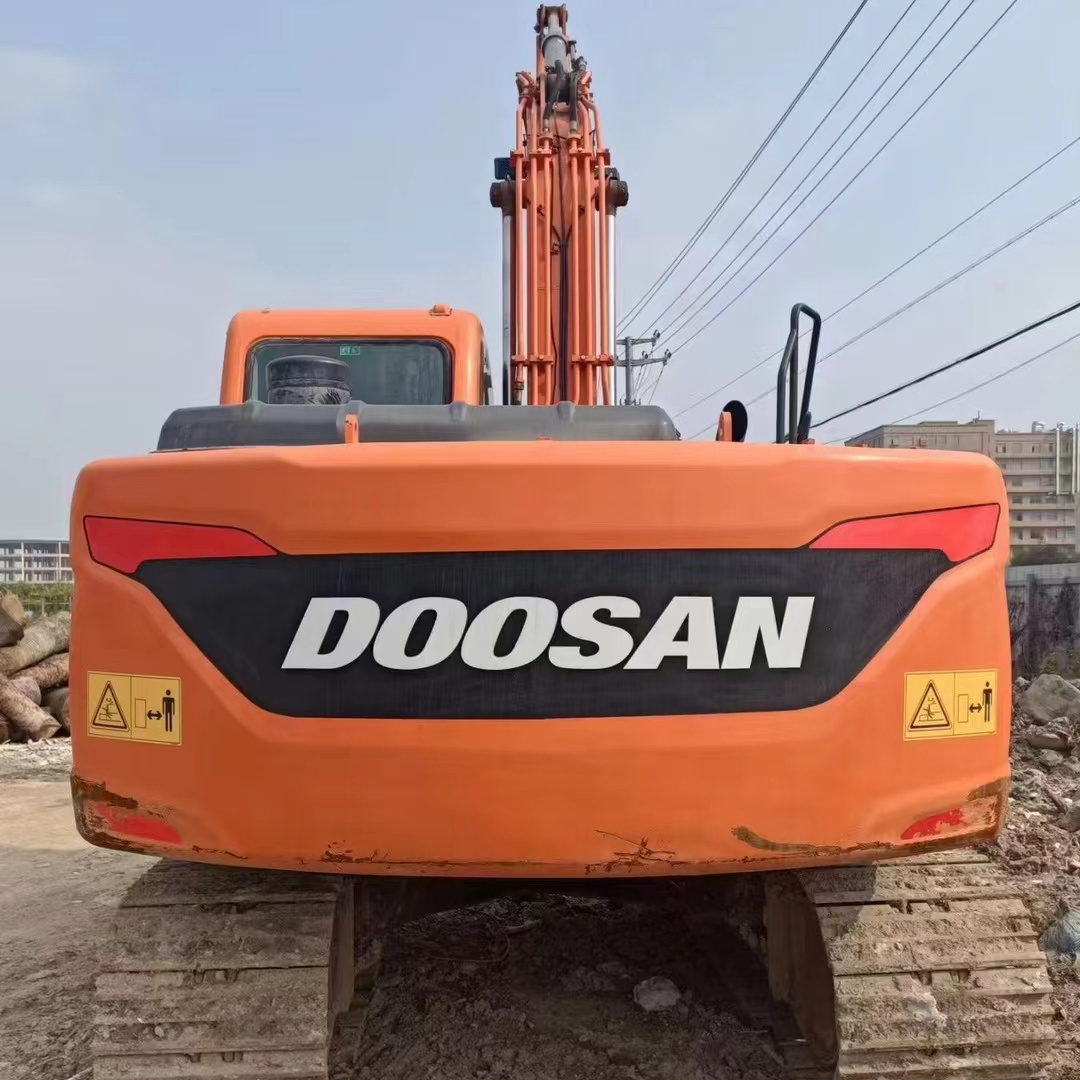 Used 13 tons excavator Doosan DX130-9C second hand construction machinery Doosan 130 excavator for sale