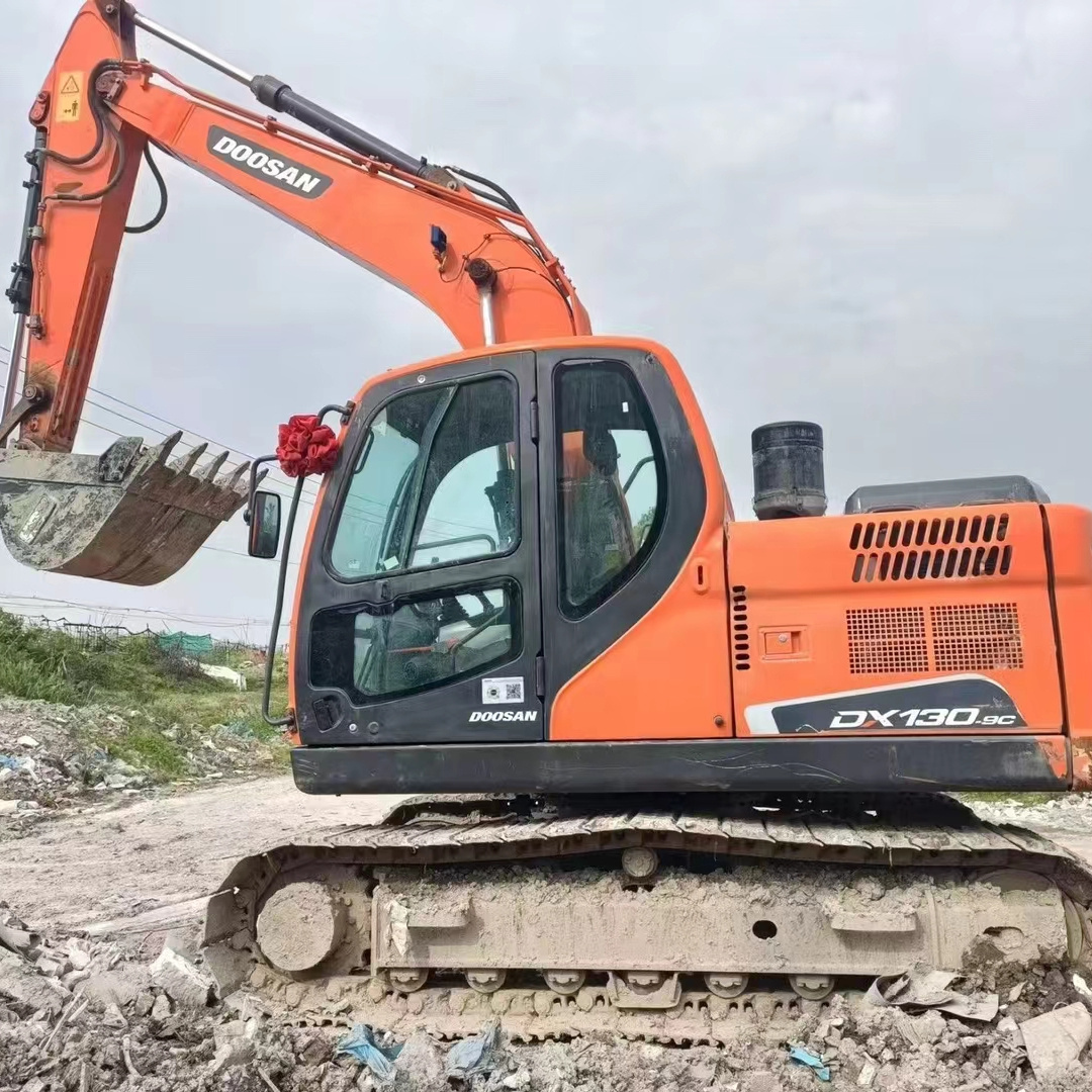 Used 13 tons excavator Doosan DX130-9C second hand construction machinery Doosan 130 excavator for sale