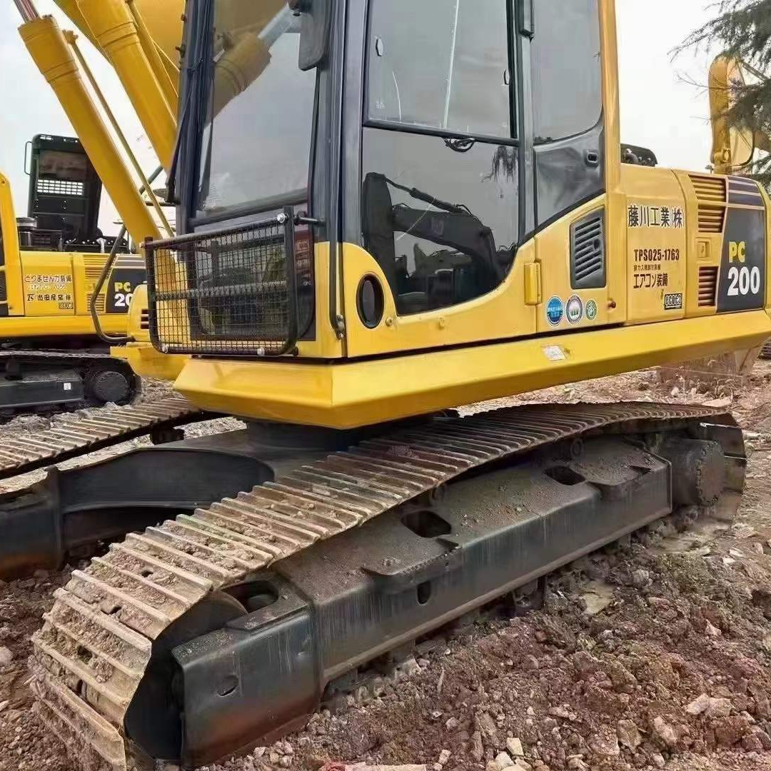 New Arrival Second Hand Pc200-8 Komatsu-20 Ton Crawler Excavator  Used komatsu pc200 Excavator For Sale