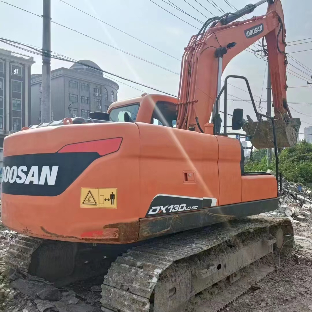 Used 13 tons excavator Doosan DX130-9C second hand construction machinery Doosan 130 excavator for sale